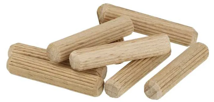 PLUGG TRÄ RÄFFLAD 10X40 (80)