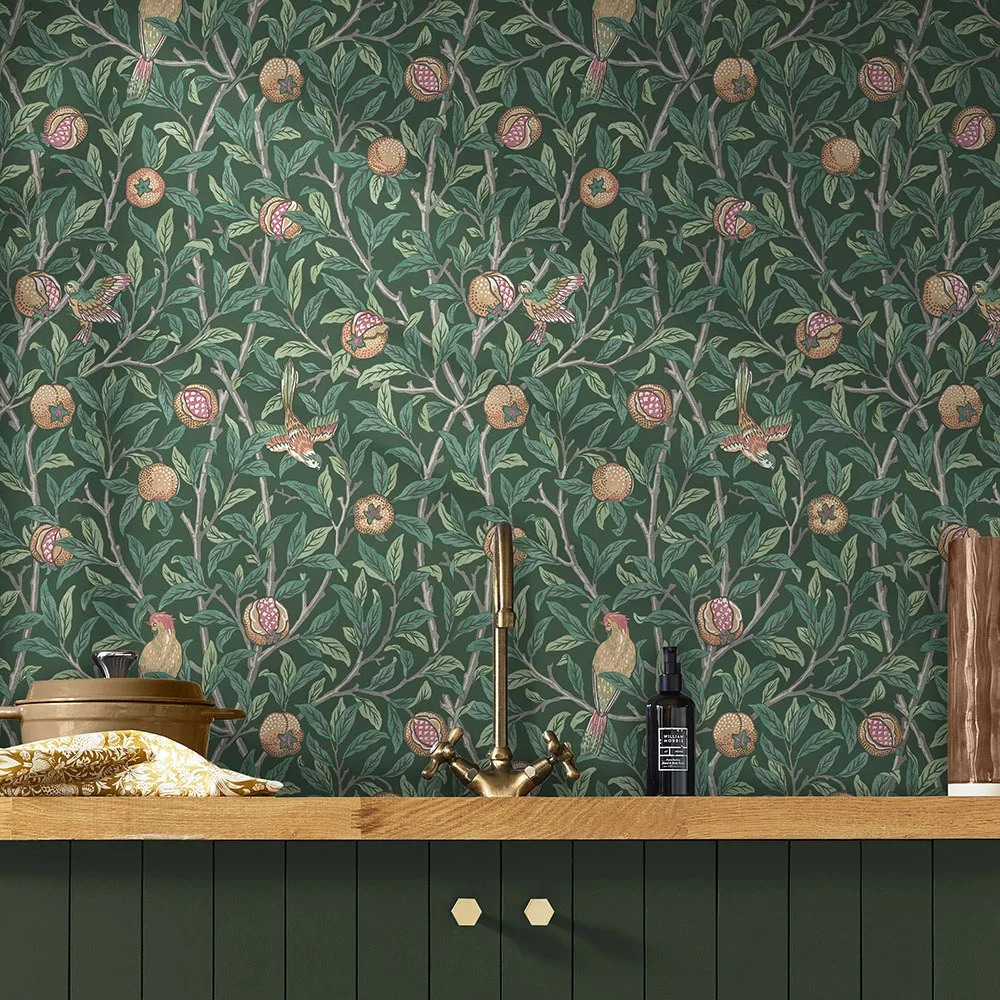 Graham & Brown William Morris At Home 124260 Tapet Bird & Pomegranate Deep Green Grön/multi