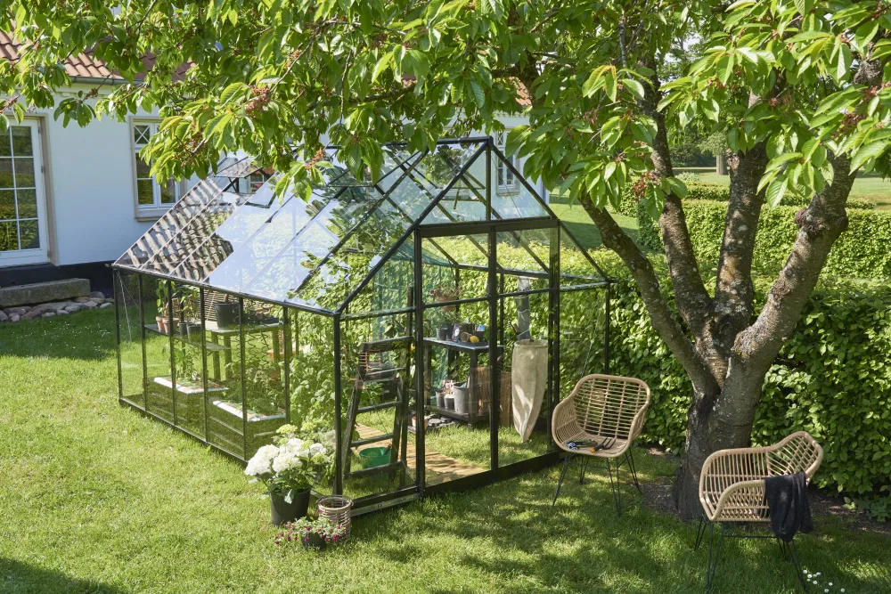 Halls Qube+ 812 F09863 Växthus 9,9 m², svart
