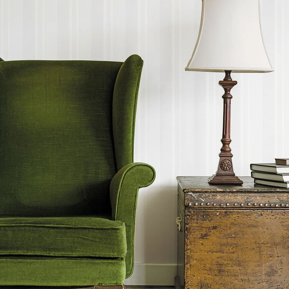 Galerie Wallcoverings Mansion II G67618 Tapet Silk Stripe Vit/grå