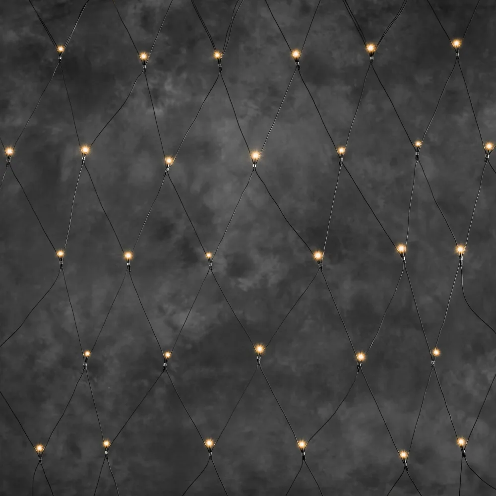 Konstsmide 4813-107 Ljusslinga 31V, nät, 104 LED, svart kabel Varmvit
